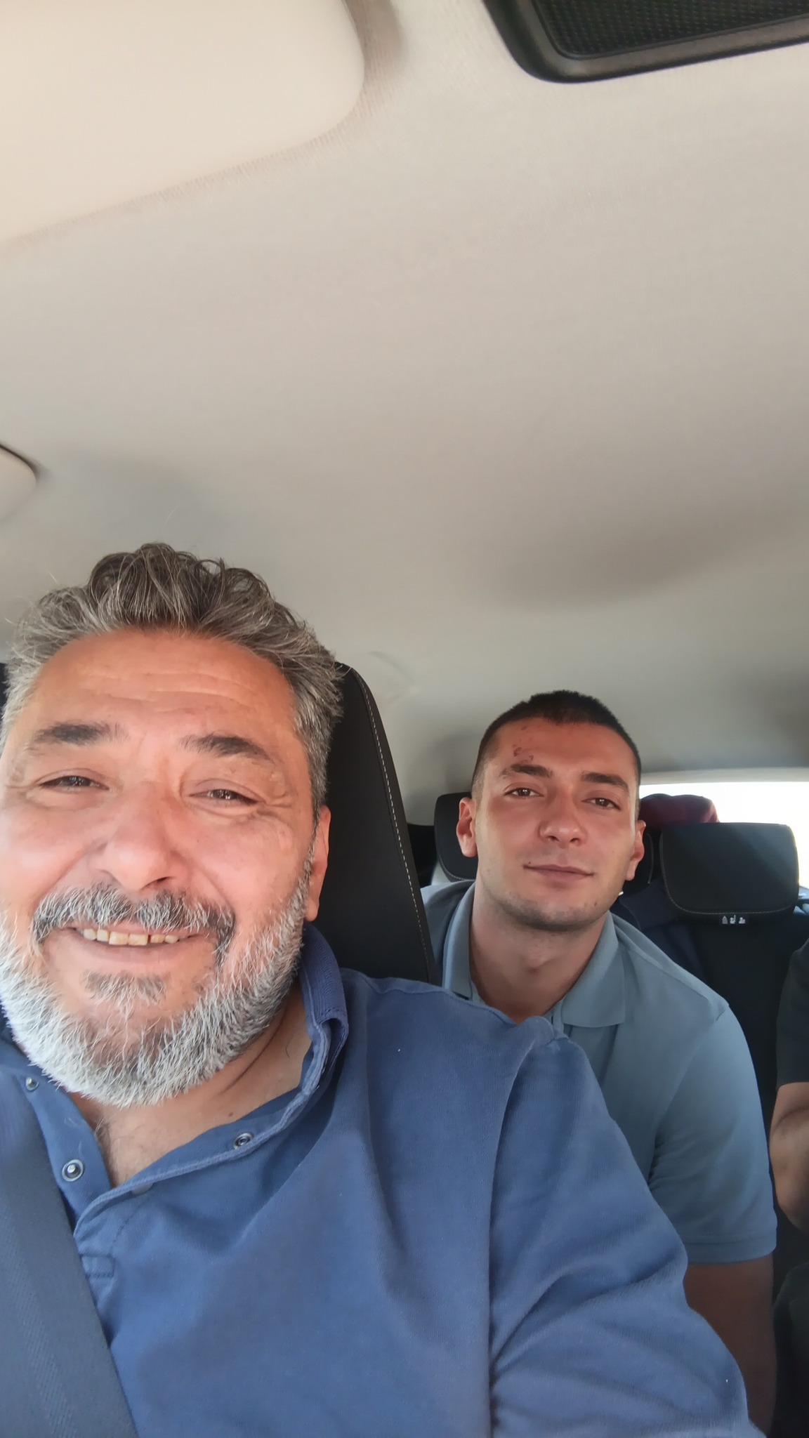 Oğlumu vatani görevini yapmak için Kayseri 1.komanda manga çavuş talimgah bölüğüne teslim ettik. Ayağına taş değdirmez inşallah Allah tezkeresini almayı nasip etsin